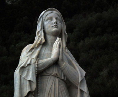 Virgin Mary detail of statue Positano