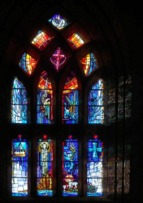 Kirkwall_St Magnus Cathedral modern window