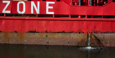 Zone and bilge pump of Vos Dee