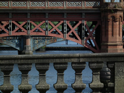 Albert Bridge from Victoria Bridge 