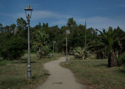 Commune di Furnari walk towards Falcone: three lampposts