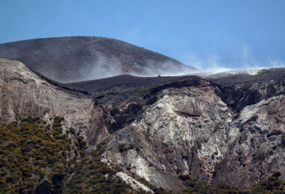 Vulcano sulphur vents from below