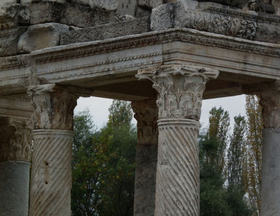 Aphrodisias_detail of Temple of Aphrodite gateway