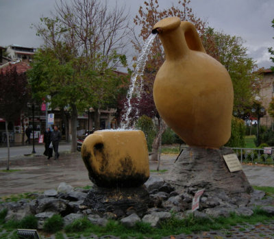 Avenos_waterfeature