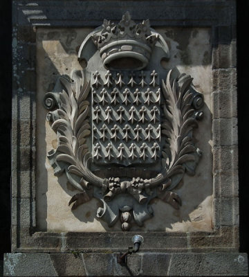 Crest of Brittany above St Vincent Gate
