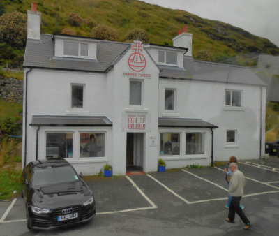 Harris_Tarbert_Harris Tweed centre from coach