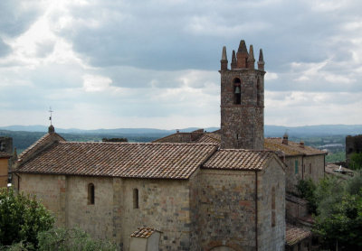 Monteriggioni_Church and belltower