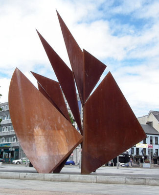 Galway City_Galway Hooker sails statue