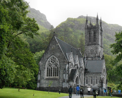 Kylemore Abbey_Gothic style church in the rain