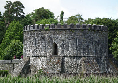Lough Corrib_Ashford Castle Hotel round tower