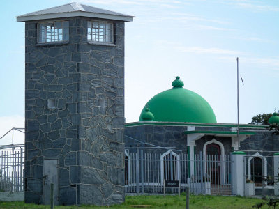 DRobben Island ex prison_Tower and Moturu Kramat mosque