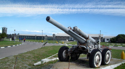 Robben Island_redundant artillery piece