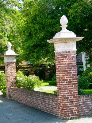 doors, gates & walls (2)