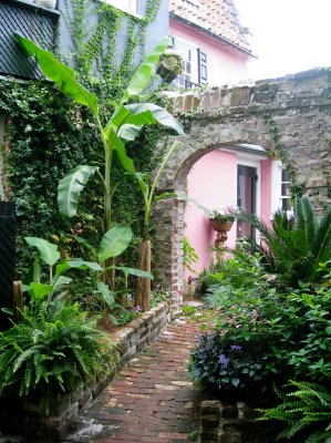 doors, gates & walls (25)