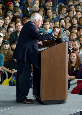 Day 3: Bernie Sanders in Full Swing at Rally