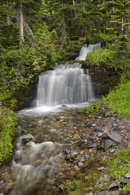 Robinson Basin - Waterfall 1.jpg