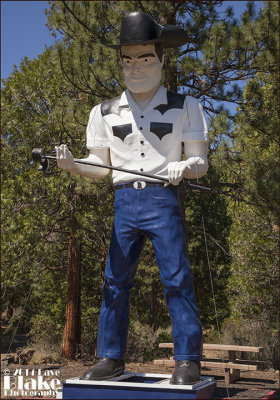 586386 Hat Creek Cowboy Muffler Man - Hat Creek CA 2014