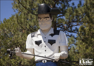 586389 Hat Creek Cowboy Muffler Man - Hat Creek CA 2014