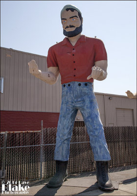 588802 Bell Plastics Bunyon #1 -- Hayward CA 2014.jpg