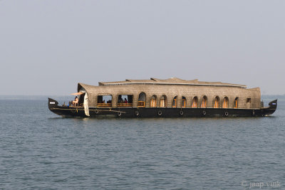 House boat