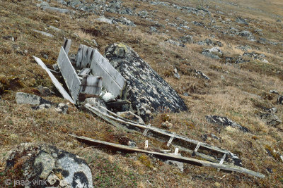 Former burial ground on Sivuqaq Mountain slope - Oude begraafplaats op berghelling