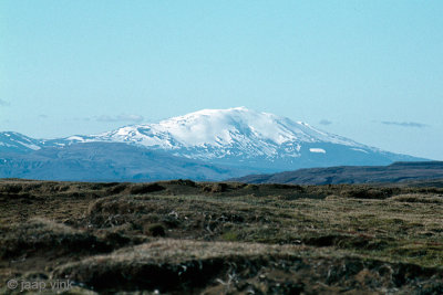 Hekla volcano in the distance