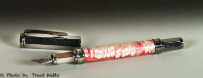 Vertex fountain pen / gun metal / musk ox horn & interference red resin.