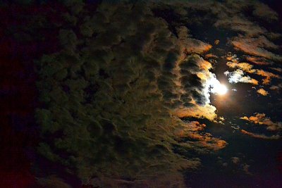 Moon and clouds dsc_0281xNTpb