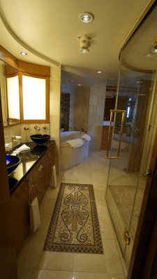 Bathroom suite IV