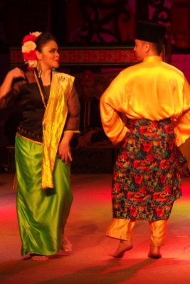 Sarawak Cultural Village, dance performance