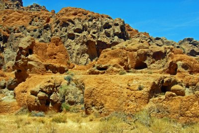 Mojave-Furry Rocks near Hole-in-the-Wall