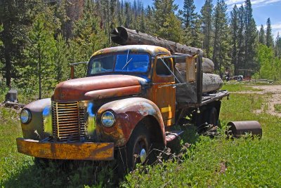 Rainbow truck, Warren, ID