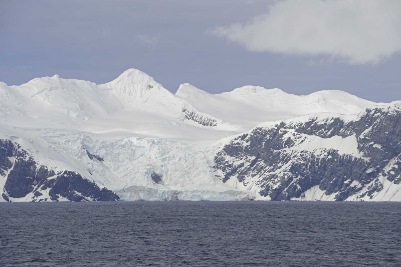 Mountains & Glaciers - Elephant Island