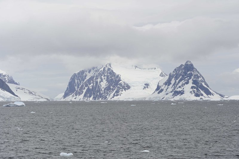 Mountains & Glaciers along the Butler Passage