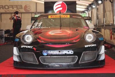EFFORT Racing/ World PMO Porsche 911 GT3R