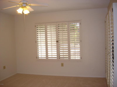 Guest Bedroom-Bed2.jpg