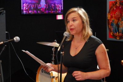 AB14 141106 PoetryReading  37.JPG