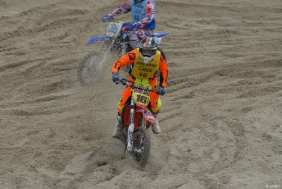 Beach D2-15_087 (800x600).JPG