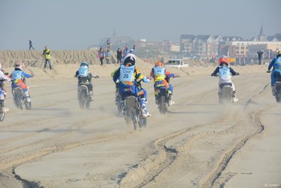 Beach D7-15_180 (800x600).JPG