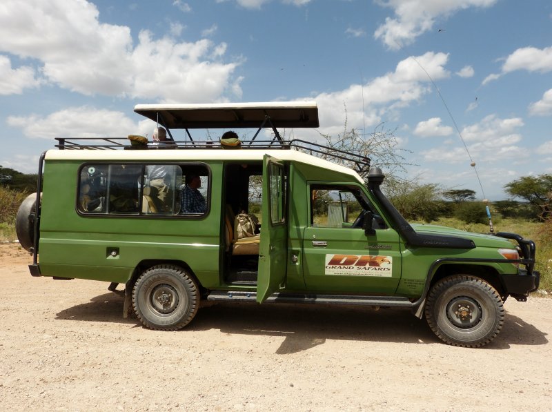 DK Safari vehicle - it is a really comfy vehicle