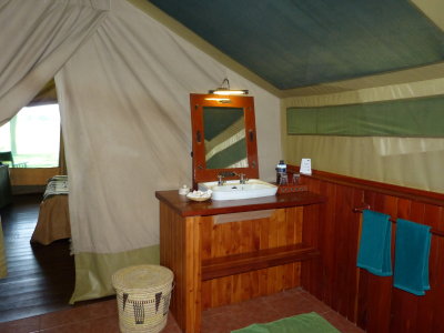 Little Governors' - Lovely tents - this was the sink in the washroom