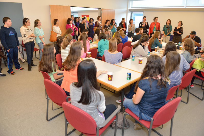 20130926 - LS Spanish Exchange Students Welcome Dinner - 095.jpg