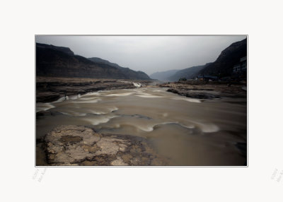 Hukou Waterfall on the Yellow River 2