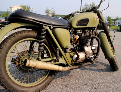 Cool old motorcycle-EOS M