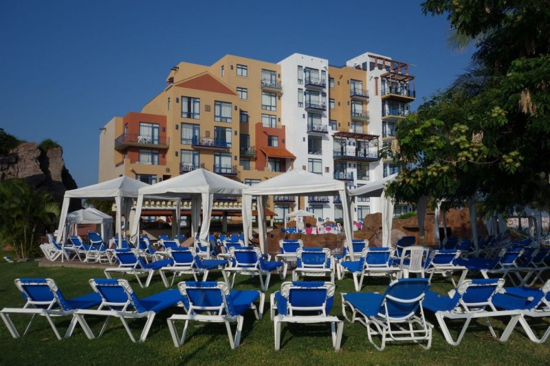 El Cid Marina Beach Lounge Chairs