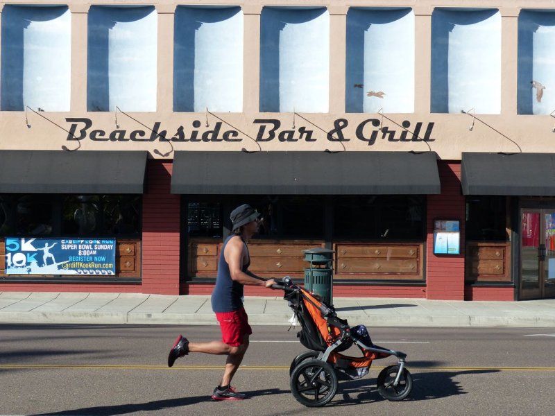 Beachside Bar & Grill