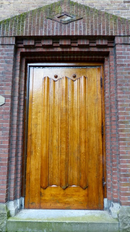 Very impressive wooden door