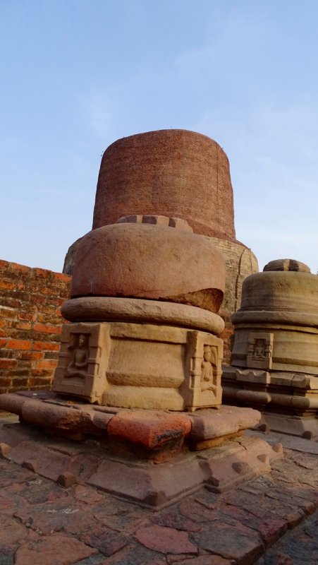 Damekh stupa
