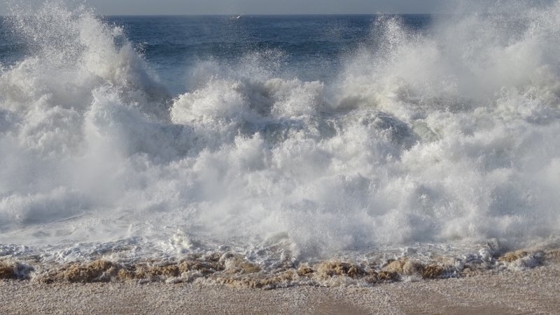 Dangerous Surf