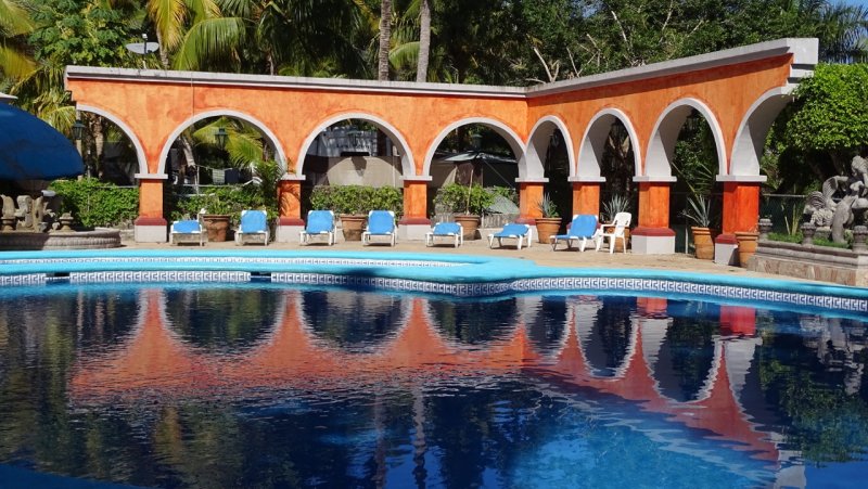 Tlaquepaque Pool